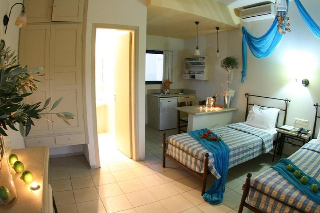 Golden Bay Hotel Apartments Mália Exterior foto