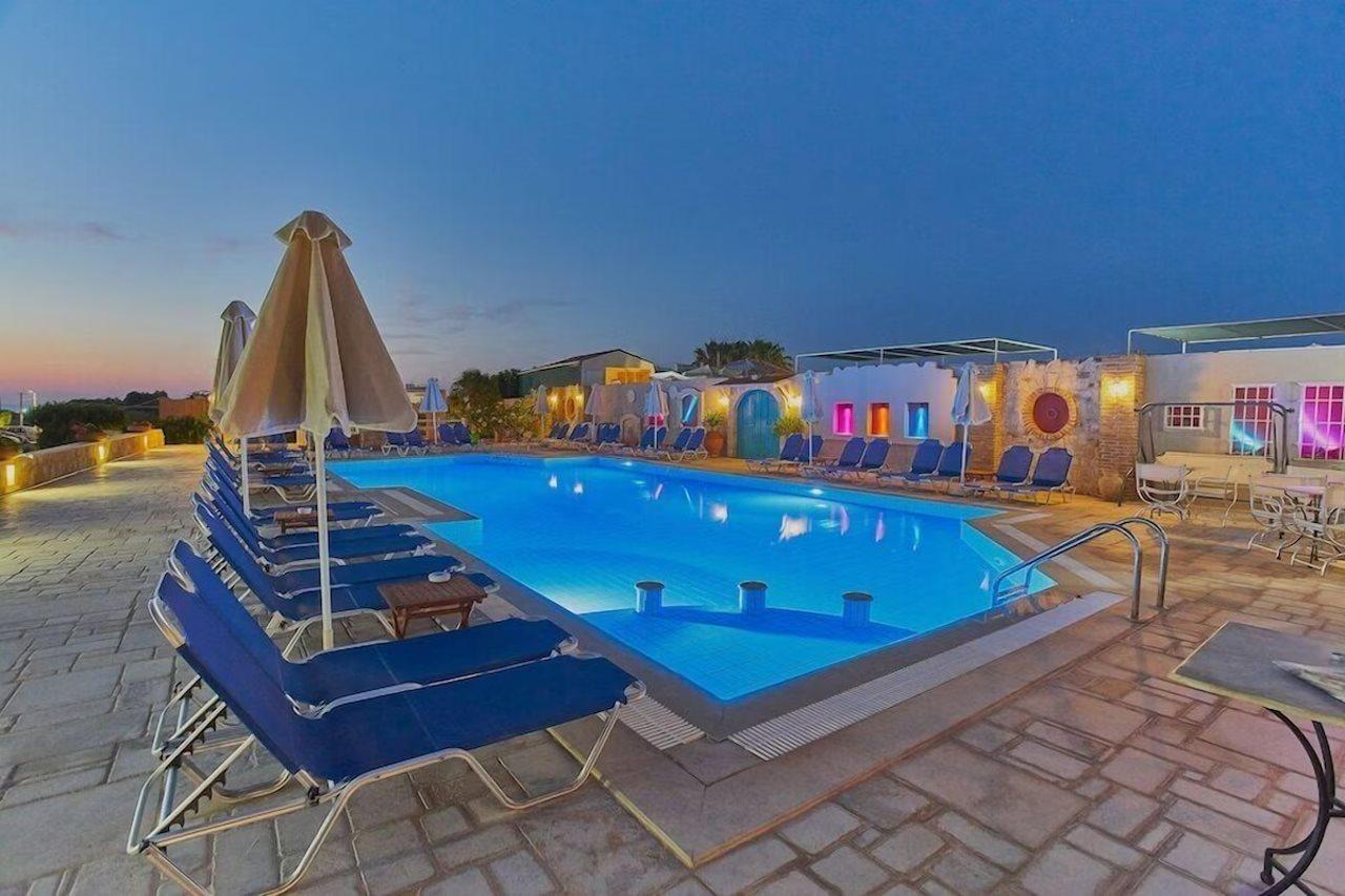 Golden Bay Hotel Apartments Mália Exterior foto